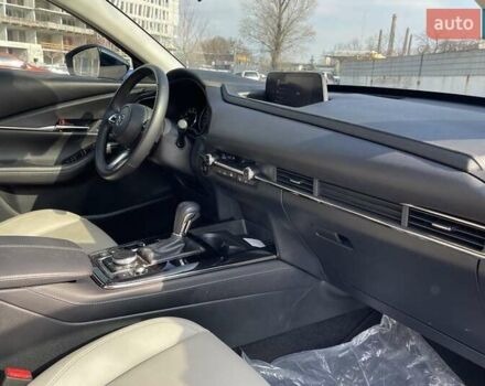 Чорний Мазда CX-30, об'ємом двигуна 2.49 л та пробігом 11 тис. км за 24400 $, фото 7 на Automoto.ua
