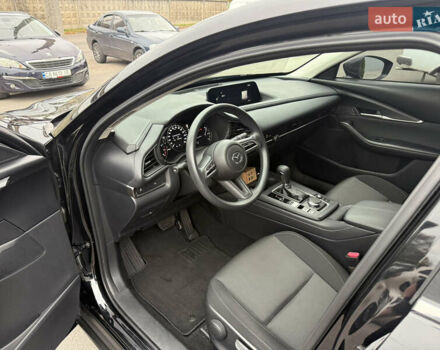 Черный Мазда CX-30, объемом двигателя 2.5 л и пробегом 12 тыс. км за 18900 $, фото 1 на Automoto.ua