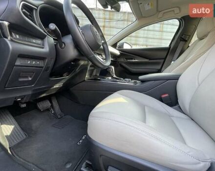 Чорний Мазда CX-30, об'ємом двигуна 2.49 л та пробігом 11 тис. км за 24400 $, фото 10 на Automoto.ua