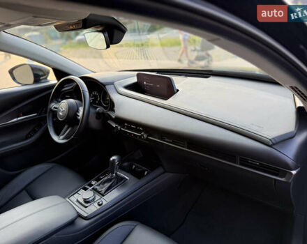 Черный Мазда CX-30, объемом двигателя 2.49 л и пробегом 4 тыс. км за 22900 $, фото 49 на Automoto.ua