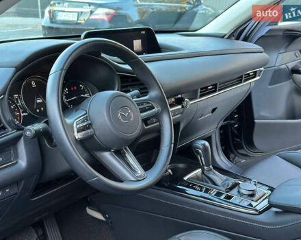 Черный Мазда CX-30, объемом двигателя 0 л и пробегом 29 тыс. км за 20999 $, фото 7 на Automoto.ua