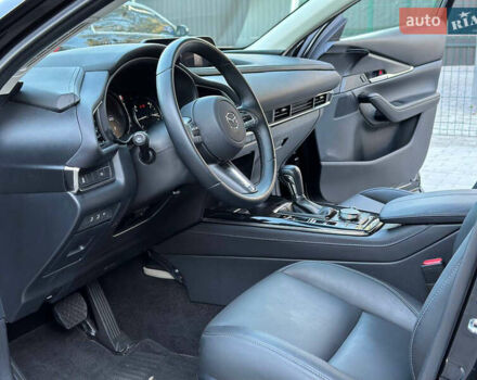 Черный Мазда CX-30, объемом двигателя 0 л и пробегом 29 тыс. км за 20999 $, фото 6 на Automoto.ua