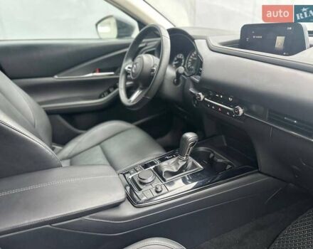 Чорний Мазда CX-30, об'ємом двигуна 2.49 л та пробігом 35 тис. км за 22200 $, фото 9 на Automoto.ua