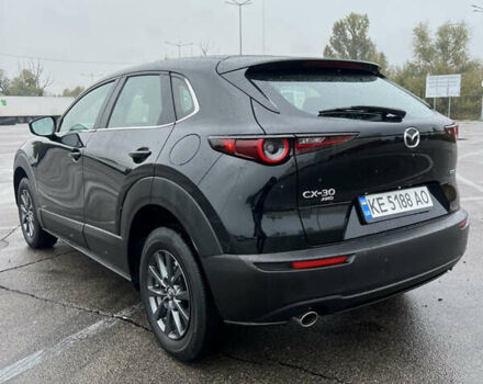 Черный Мазда CX-30, объемом двигателя 2.5 л и пробегом 28 тыс. км за 20800 $, фото 4 на Automoto.ua