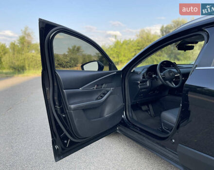 Чорний Мазда CX-30, об'ємом двигуна 2.49 л та пробігом 23 тис. км за 21900 $, фото 21 на Automoto.ua