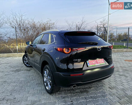 Черный Мазда CX-30, объемом двигателя 2.5 л и пробегом 8 тыс. км за 25000 $, фото 2 на Automoto.ua