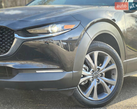 Черный Мазда CX-30, объемом двигателя 2.5 л и пробегом 8 тыс. км за 24499 $, фото 5 на Automoto.ua