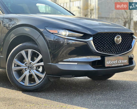 Черный Мазда CX-30, объемом двигателя 2.5 л и пробегом 8 тыс. км за 24499 $, фото 4 на Automoto.ua