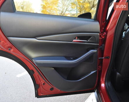 Мазда CX-30 2020 в Киеве на Automoto.ua Красный Мазда CX-30, объемом двигателя 2.49 л и пробегом 38 тыс. км за 19300 $, фото 61 на Automoto.ua