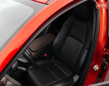 Червоний Мазда CX-30, об'ємом двигуна 2 л та пробігом 90 тис. км за 22295 $, фото 17 на Automoto.ua