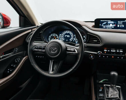 Червоний Мазда CX-30, об'ємом двигуна 2 л та пробігом 90 тис. км за 22295 $, фото 9 на Automoto.ua