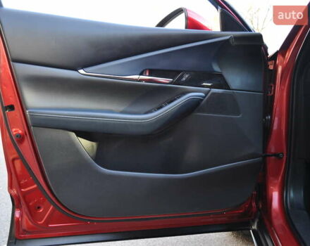 Мазда CX-30 2020 в Киеве на Automoto.ua Красный Мазда CX-30, объемом двигателя 2.49 л и пробегом 38 тыс. км за 19300 $, фото 62 на Automoto.ua