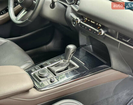 Мазда CX-30 2020 в Киеве на Automoto.ua Красный Мазда CX-30, объемом двигателя 2 л и пробегом 59 тыс. км за 24900 $, фото 26 на Automoto.ua