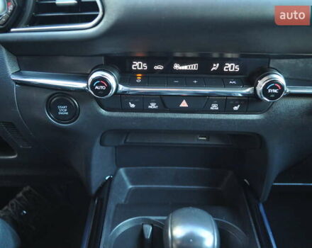 Мазда CX-30 2020 в Киеве на Automoto.ua Красный Мазда CX-30, объемом двигателя 2.49 л и пробегом 38 тыс. км за 19300 $, фото 73 на Automoto.ua