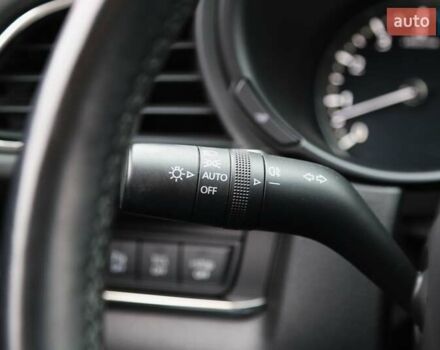 Червоний Мазда CX-30, об'ємом двигуна 2 л та пробігом 68 тис. км за 24000 $, фото 28 на Automoto.ua