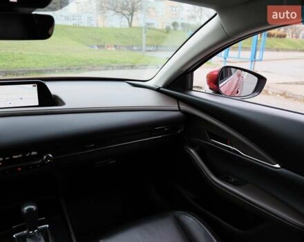 Червоний Мазда CX-30, об'ємом двигуна 2 л та пробігом 68 тис. км за 24000 $, фото 13 на Automoto.ua