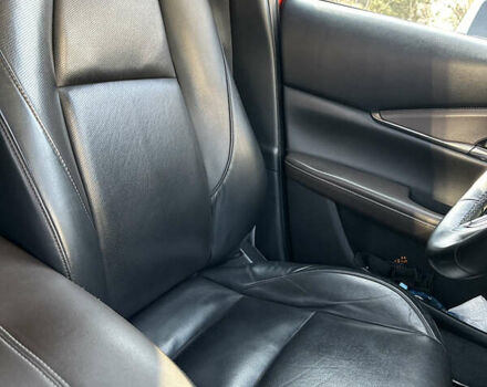 Красный Мазда CX-30, объемом двигателя 2 л и пробегом 91 тыс. км за 19600 $, фото 8 на Automoto.ua