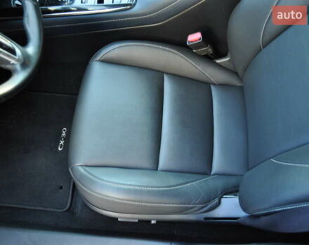 Мазда CX-30 2020 в Киеве на Automoto.ua Красный Мазда CX-30, объемом двигателя 2.49 л и пробегом 38 тыс. км за 19300 $, фото 68 на Automoto.ua