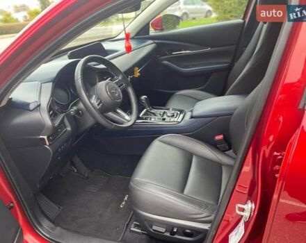 Красный Мазда CX-30, объемом двигателя 2.49 л и пробегом 38 тыс. км за 18950 $, фото 12 на Automoto.ua