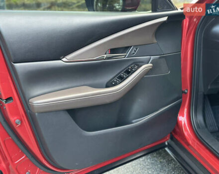 Мазда CX-30 2020 в Киеве на Automoto.ua Красный Мазда CX-30, объемом двигателя 2 л и пробегом 59 тыс. км за 24900 $, фото 17 на Automoto.ua