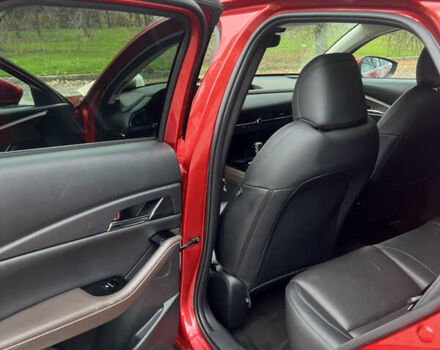 Красный Мазда CX-30, объемом двигателя 2.5 л и пробегом 57 тыс. км за 20125 $, фото 8 на Automoto.ua