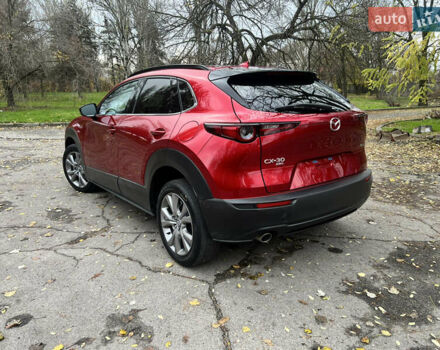 Красный Мазда CX-30, объемом двигателя 2.5 л и пробегом 57 тыс. км за 20125 $, фото 5 на Automoto.ua