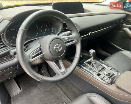 Красный Мазда CX-30, объемом двигателя 2.5 л и пробегом 57 тыс. км за 20125 $, фото 11 на Automoto.ua