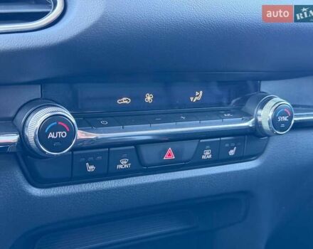 Червоний Мазда CX-30, об'ємом двигуна 2.49 л та пробігом 24 тис. км за 20000 $, фото 53 на Automoto.ua