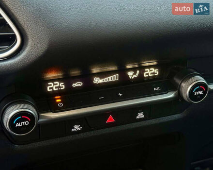 Красный Мазда CX-30, объемом двигателя 2.5 л и пробегом 81 тыс. км за 22900 $, фото 31 на Automoto.ua