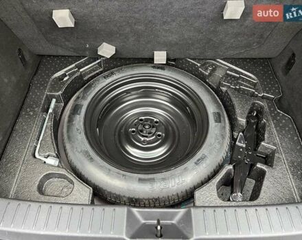 Червоний Мазда CX-30, об'ємом двигуна 2.5 л та пробігом 72 тис. км за 19600 $, фото 16 на Automoto.ua