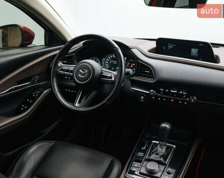 Красный Мазда CX-30, объемом двигателя 2 л и пробегом 35 тыс. км за 27374 $, фото 10 на Automoto.ua