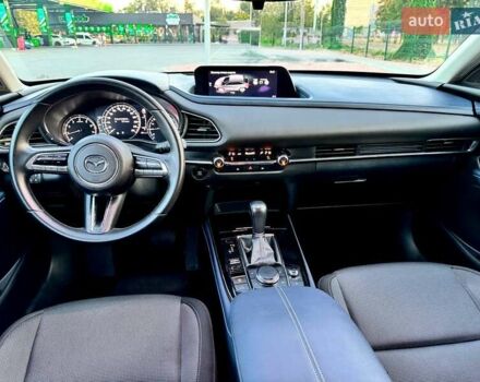 Сірий Мазда CX-30, об'ємом двигуна 2 л та пробігом 17 тис. км за 17600 $, фото 12 на Automoto.ua