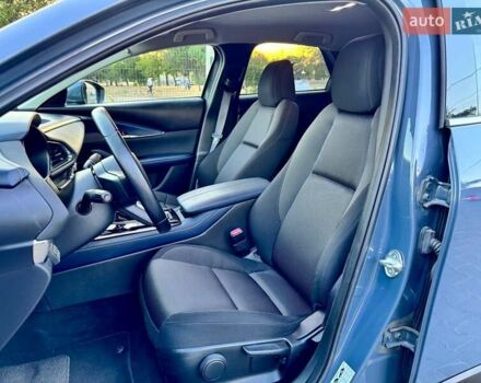 Сірий Мазда CX-30, об'ємом двигуна 2 л та пробігом 17 тис. км за 17600 $, фото 10 на Automoto.ua