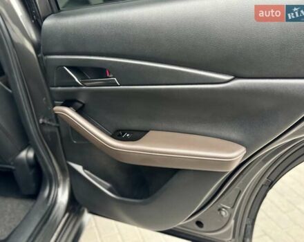 Серый Мазда CX-30, объемом двигателя 2.5 л и пробегом 77 тыс. км за 19500 $, фото 35 на Automoto.ua