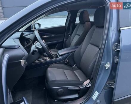 Серый Мазда CX-30, объемом двигателя 2 л и пробегом 17 тыс. км за 17200 $, фото 10 на Automoto.ua