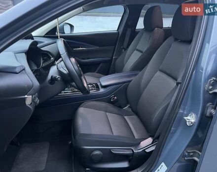 Серый Мазда CX-30, объемом двигателя 2 л и пробегом 17 тыс. км за 17500 $, фото 13 на Automoto.ua