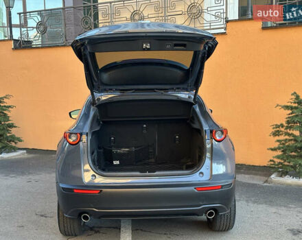 Серый Мазда CX-30, объемом двигателя 2.5 л и пробегом 25 тыс. км за 19500 $, фото 7 на Automoto.ua