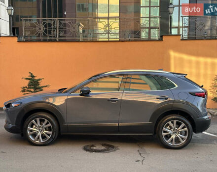 Серый Мазда CX-30, объемом двигателя 2.5 л и пробегом 25 тыс. км за 19500 $, фото 3 на Automoto.ua