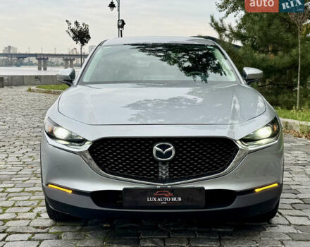 Серый Мазда CX-30, объемом двигателя 2.49 л и пробегом 53 тыс. км за 16999 $, фото 1 на Automoto.ua