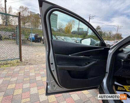 Серый Мазда CX-30, объемом двигателя 2.5 л и пробегом 117 тыс. км за 19900 $, фото 8 на Automoto.ua