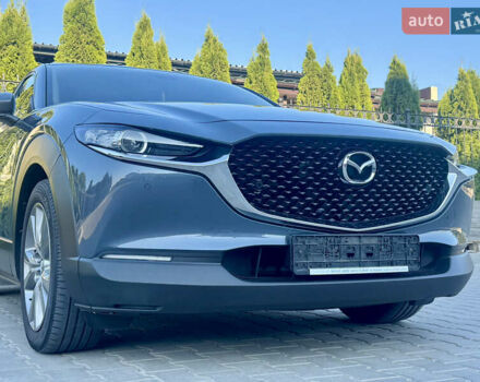 Серый Мазда CX-30, объемом двигателя 2 л и пробегом 67 тыс. км за 21200 $, фото 3 на Automoto.ua