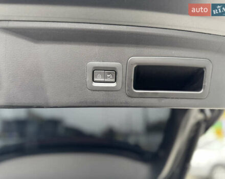 Серый Мазда CX-30, объемом двигателя 2.49 л и пробегом 52 тыс. км за 18000 $, фото 12 на Automoto.ua