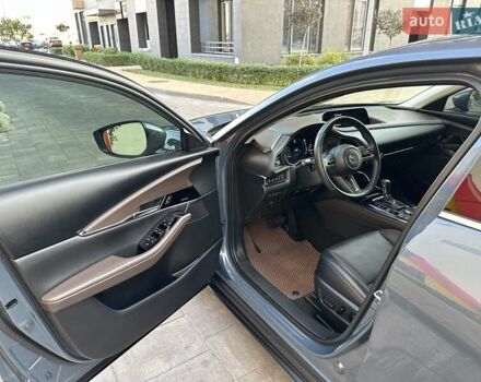 Сірий Мазда CX-30, об'ємом двигуна 2 л та пробігом 18 тис. км за 26300 $, фото 40 на Automoto.ua