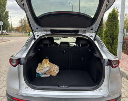 Серый Мазда CX-30, объемом двигателя 2.49 л и пробегом 40 тыс. км за 20300 $, фото 9 на Automoto.ua