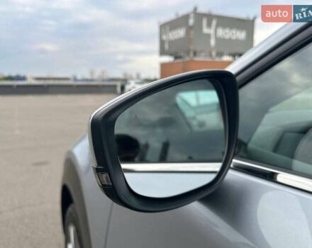Сірий Мазда CX-30, об'ємом двигуна 2.49 л та пробігом 34 тис. км за 17000 $, фото 4 на Automoto.ua