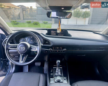 Серый Мазда CX-30, объемом двигателя 2 л и пробегом 63 тыс. км за 23300 $, фото 20 на Automoto.ua