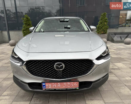 Серый Мазда CX-30, объемом двигателя 2 л и пробегом 155 тыс. км за 16500 $, фото 1 на Automoto.ua
