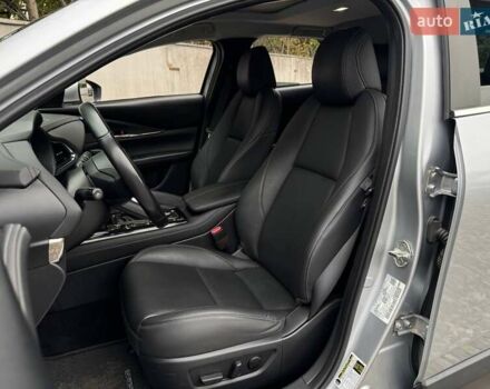 Серый Мазда CX-30, объемом двигателя 2.49 л и пробегом 62 тыс. км за 22490 $, фото 11 на Automoto.ua