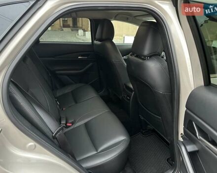 Серый Мазда CX-30, объемом двигателя 2.49 л и пробегом 103 тыс. км за 23000 $, фото 8 на Automoto.ua