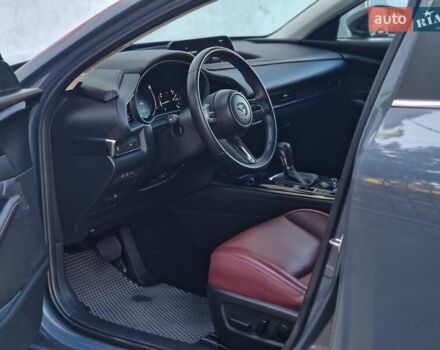 Серый Мазда CX-30, объемом двигателя 2.5 л и пробегом 60 тыс. км за 25990 $, фото 40 на Automoto.ua
